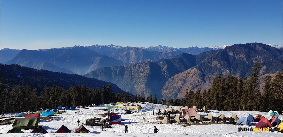 Kedarkantha trek_Kedarkantha winter trek_Juda Ka Talab_Sankri Route_Crowd on campsite_Hardik Patel