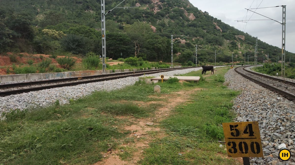 Makalidurga Trek, Railway Sign Board, Indiahikes, Treks near Bangalore, Day treks around Bangalore