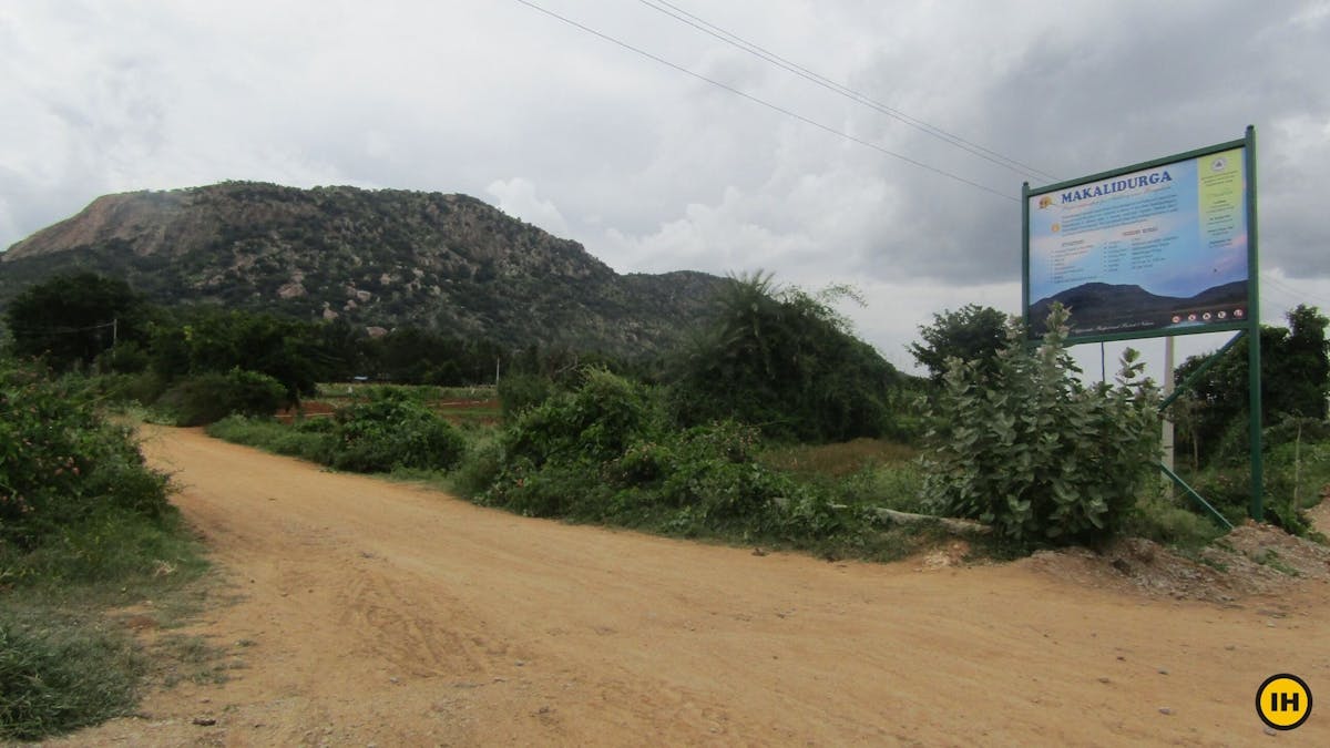 Makalidurga Trek, Big Sign Board, Indiahikes, Treks near Bangalore, Day treks around Bangalore