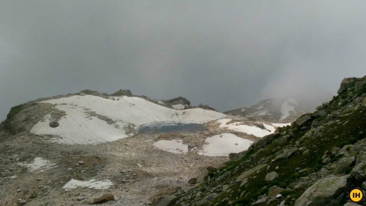 gwaru pass - pond - indiahikes - archives