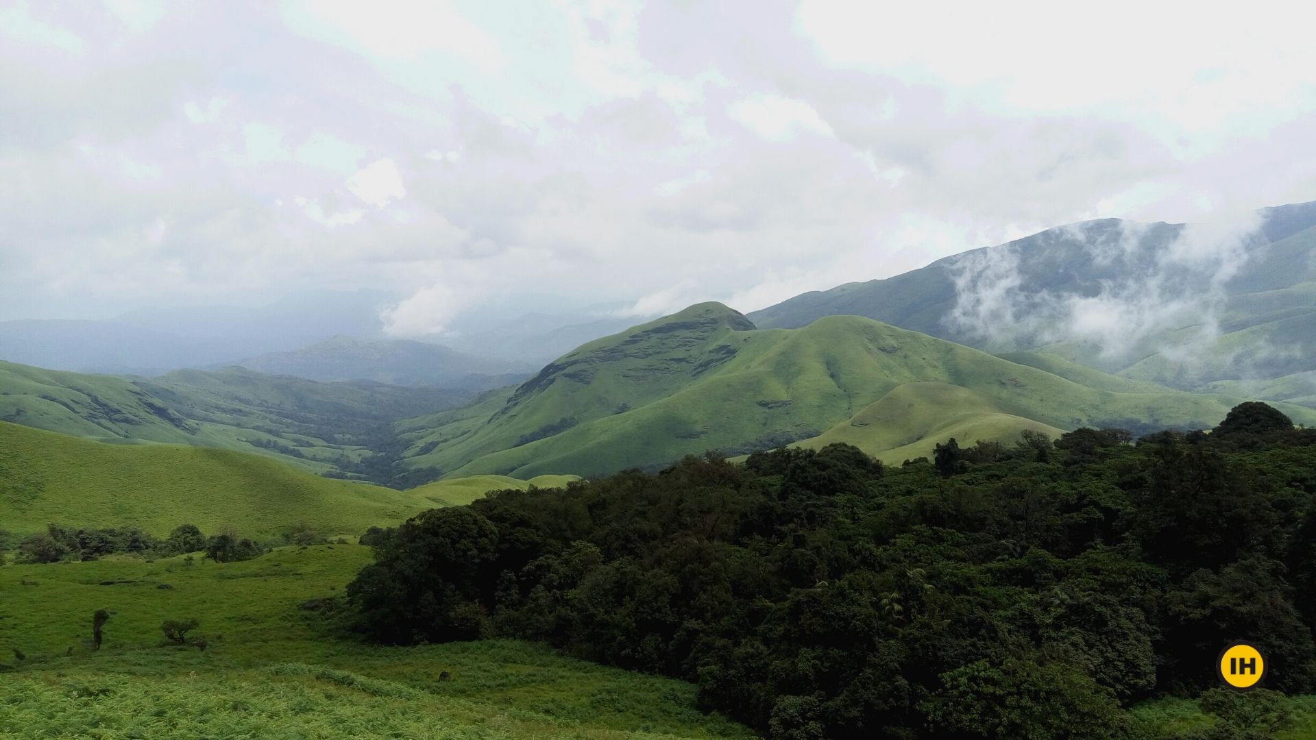 Kudremukh Trek - The Most Beautiful Trek in Karnataka