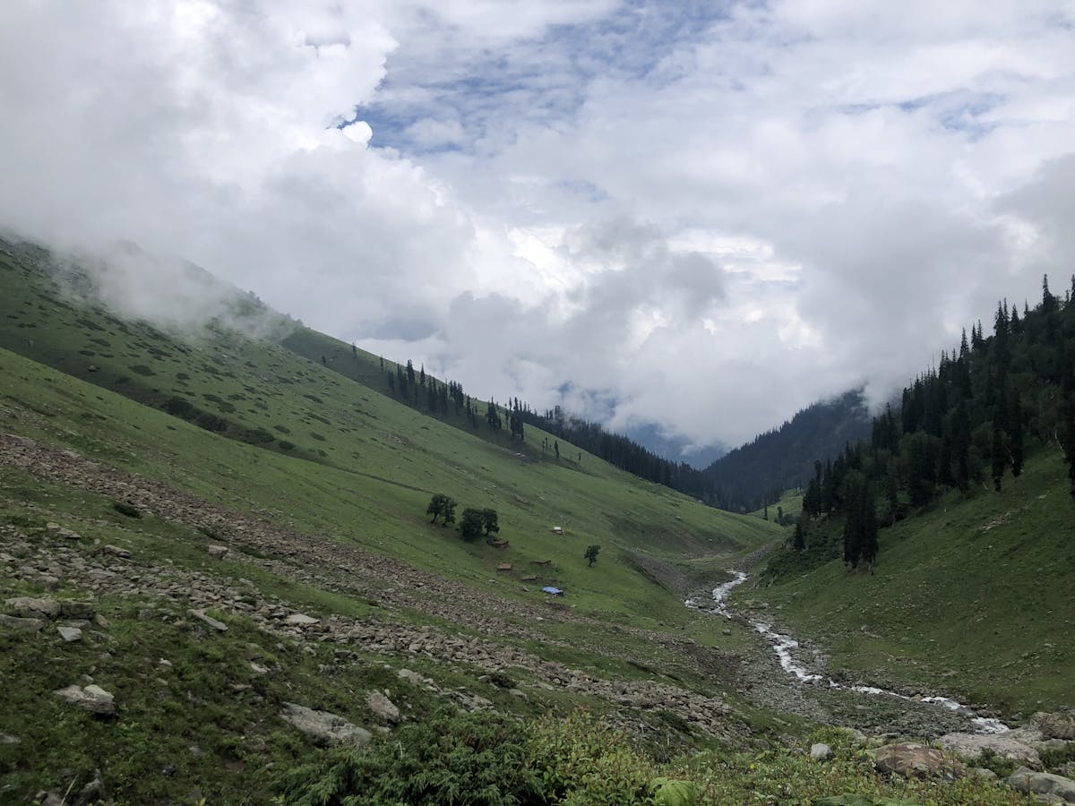Chumnai Valley-Chumnai Sar Trek-Indiahikes-Saliyah