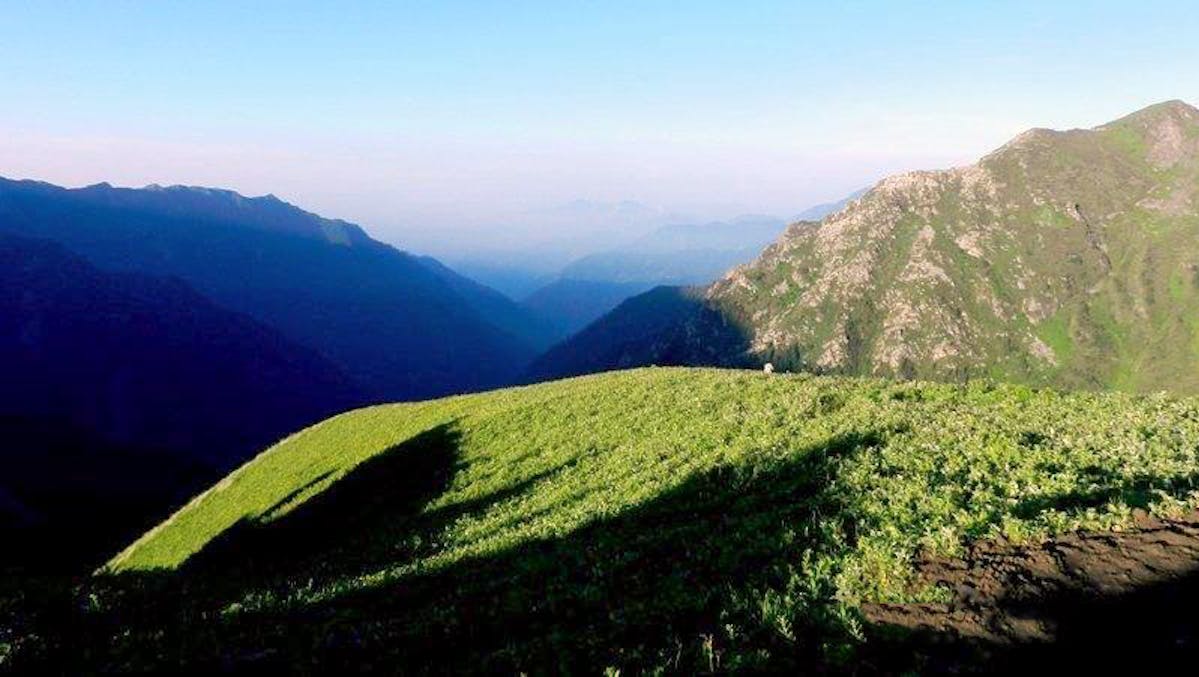 Srikand Mahadev View of the valley from Kunsha. Treks in Himalachal. Indiahikes