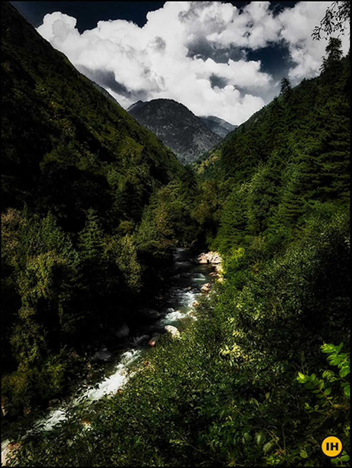 The view from Gushaini is representative of the trek – of the river cutting through mountains. PC: Parth Joshi