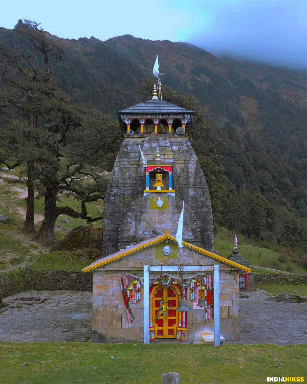 Madhyamaheshwar temple, madmaheshwar trek, buda madmaheshwar trek, treks in Uttarakhand, Uttarakhand treks, Indiahikes, madhya maheshwar temple