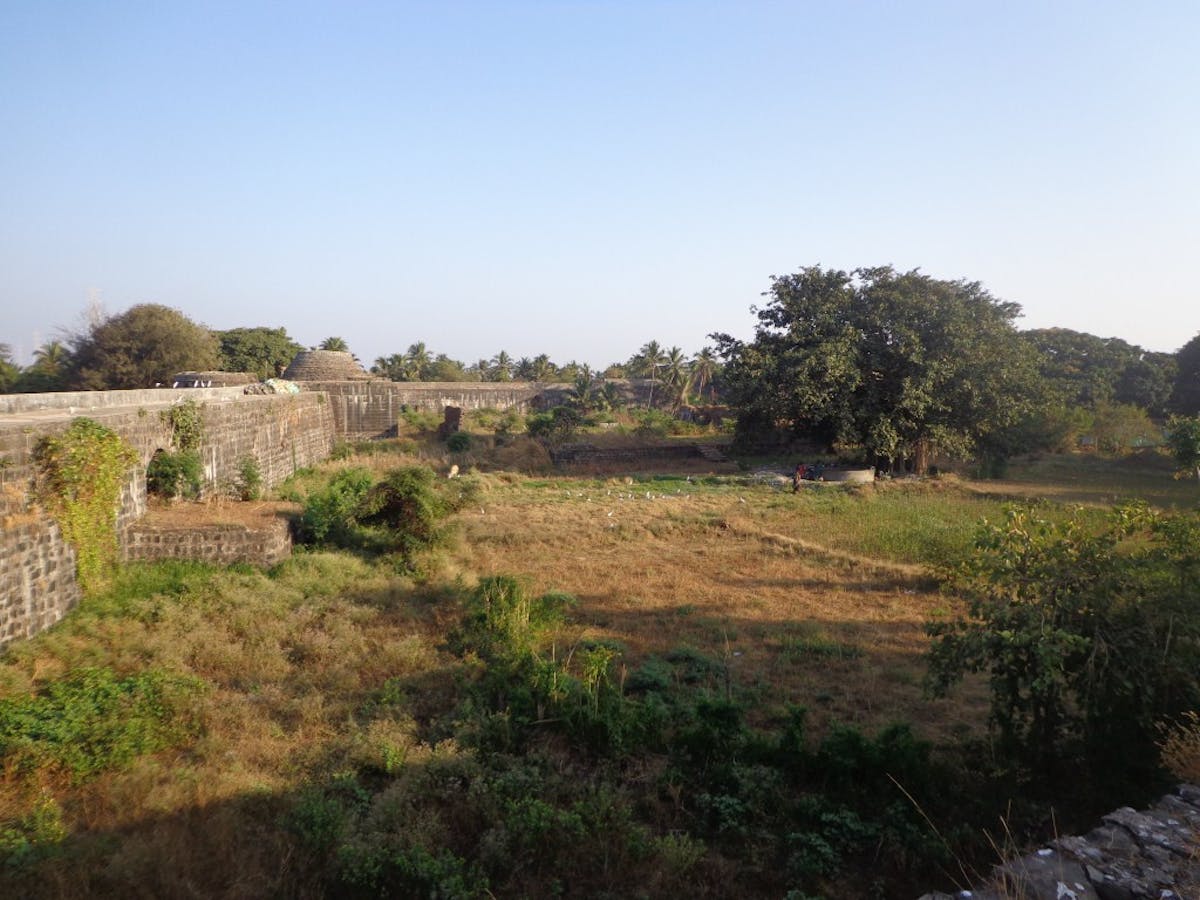 Walls of arnala fort - indiahikes