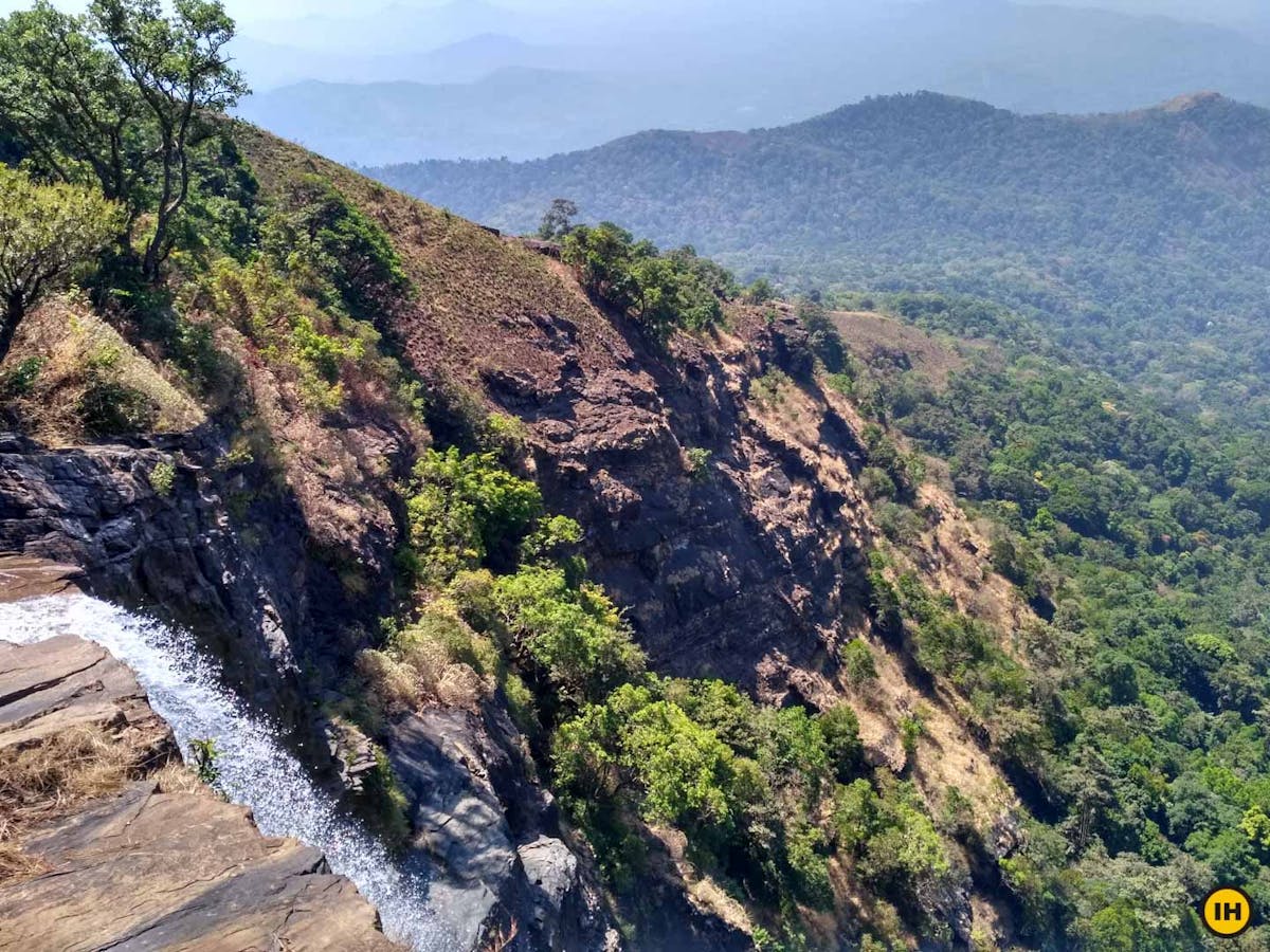 Rocky patch near the snout, Ballalarayana Durga - Bandaje Arbi trek, western ghats trek, treks in Karnataka, Indiahikes