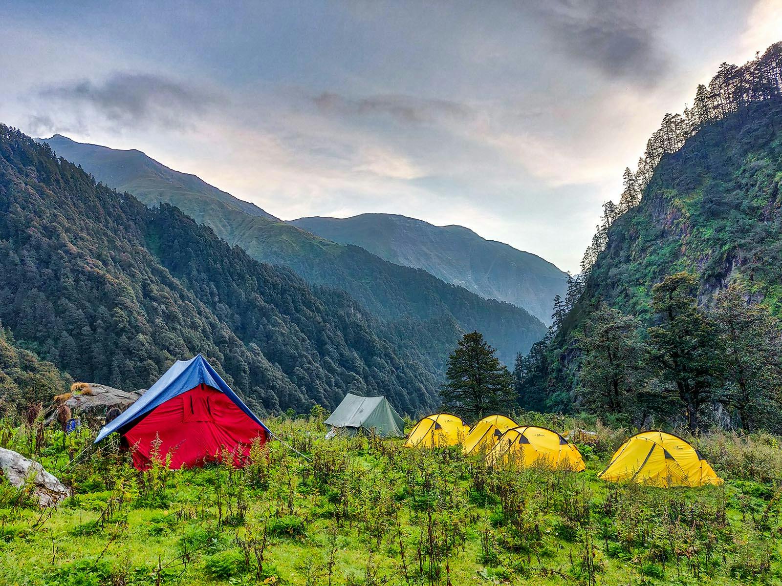 treks in uttarakhand indiahikes