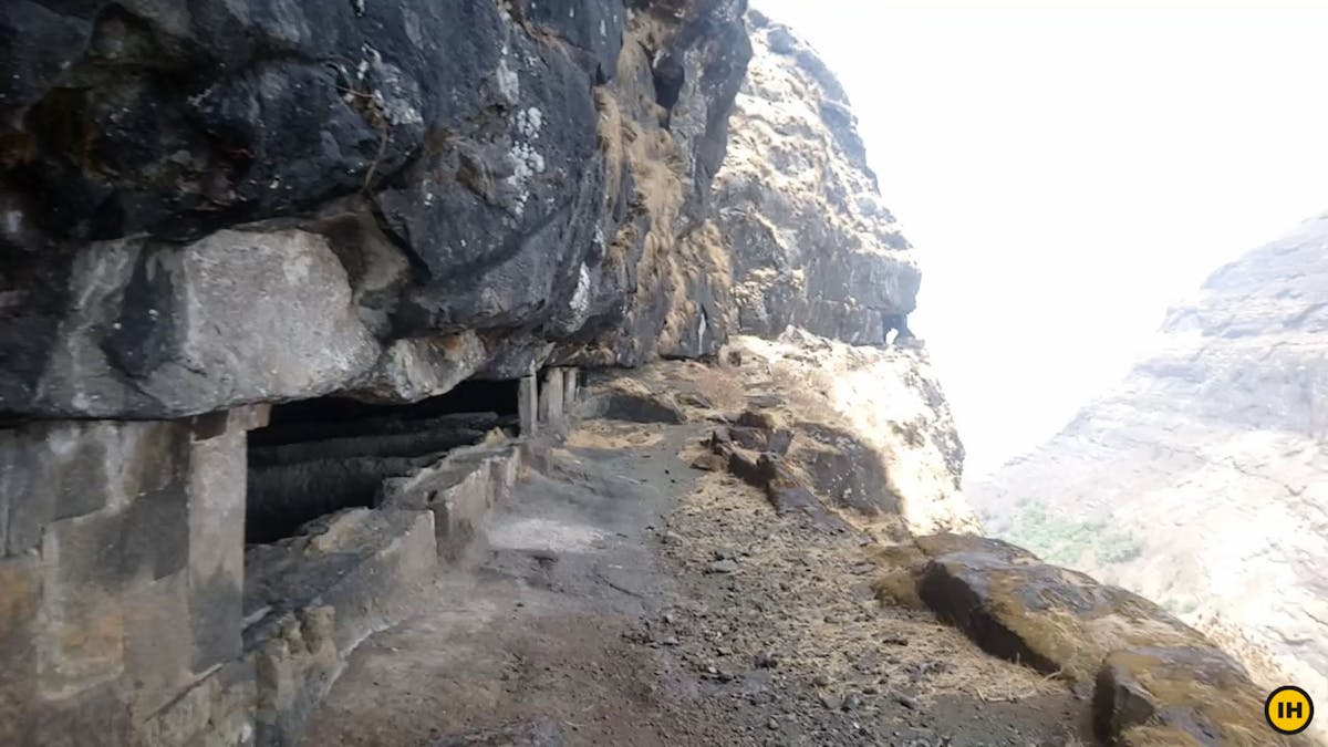 Salota-Caves-Indiahikes