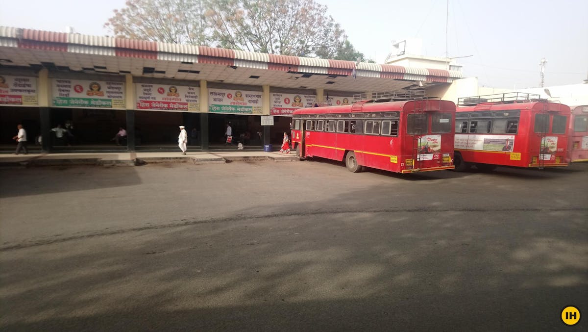 Taharabad-Bus-Stand-Indiahikes