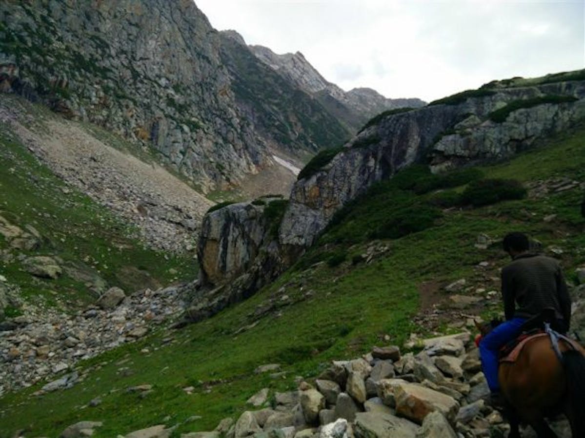 rohil basmai-boulder patches-indiahikes-archives 7