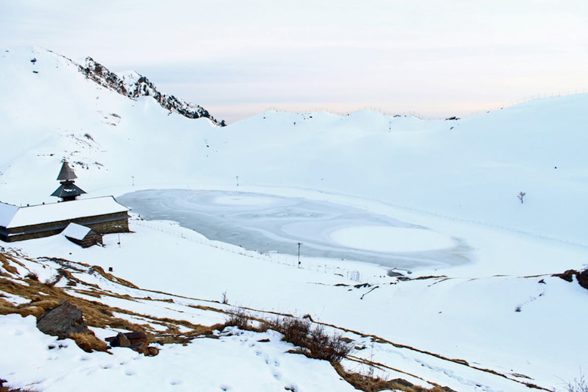 Prashar lake trek