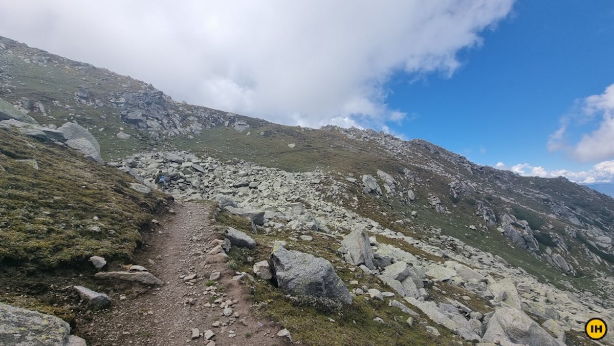 Trail leading to Kailash Kund - Seoj Dhar - Indiahikes - Dhaval Jajal