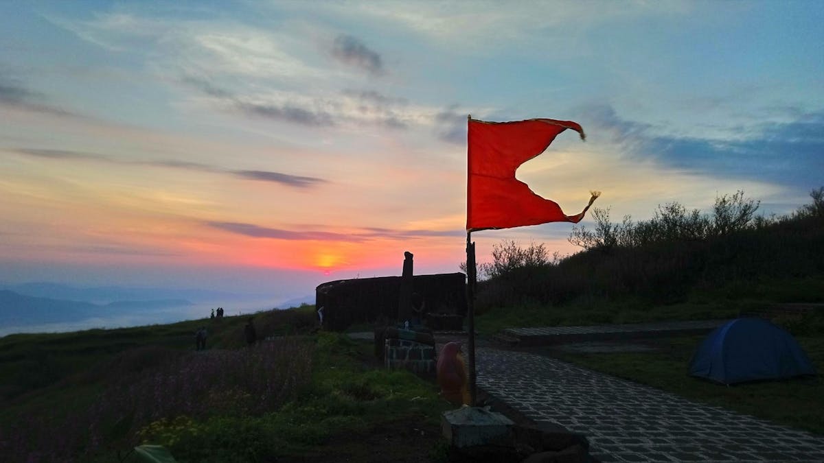 Double Fortified Wall, Rajgad Fort, Treks near Pune, Sahyadri treks, Trekking in Maharashtra, Indiahikes