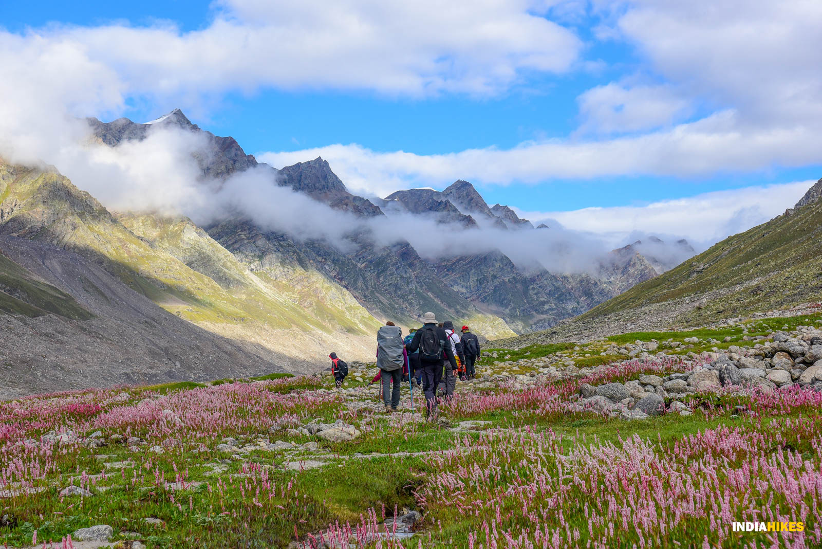 The best hiking watches, tested and reviewed | PopSci