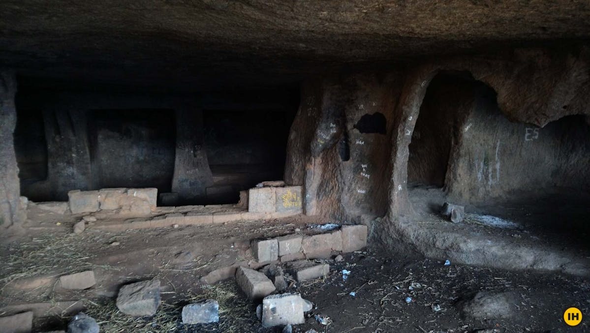 AMK Trek - Inside the cave where you can camp for the night - Indiahikes - Nitesh Kumar