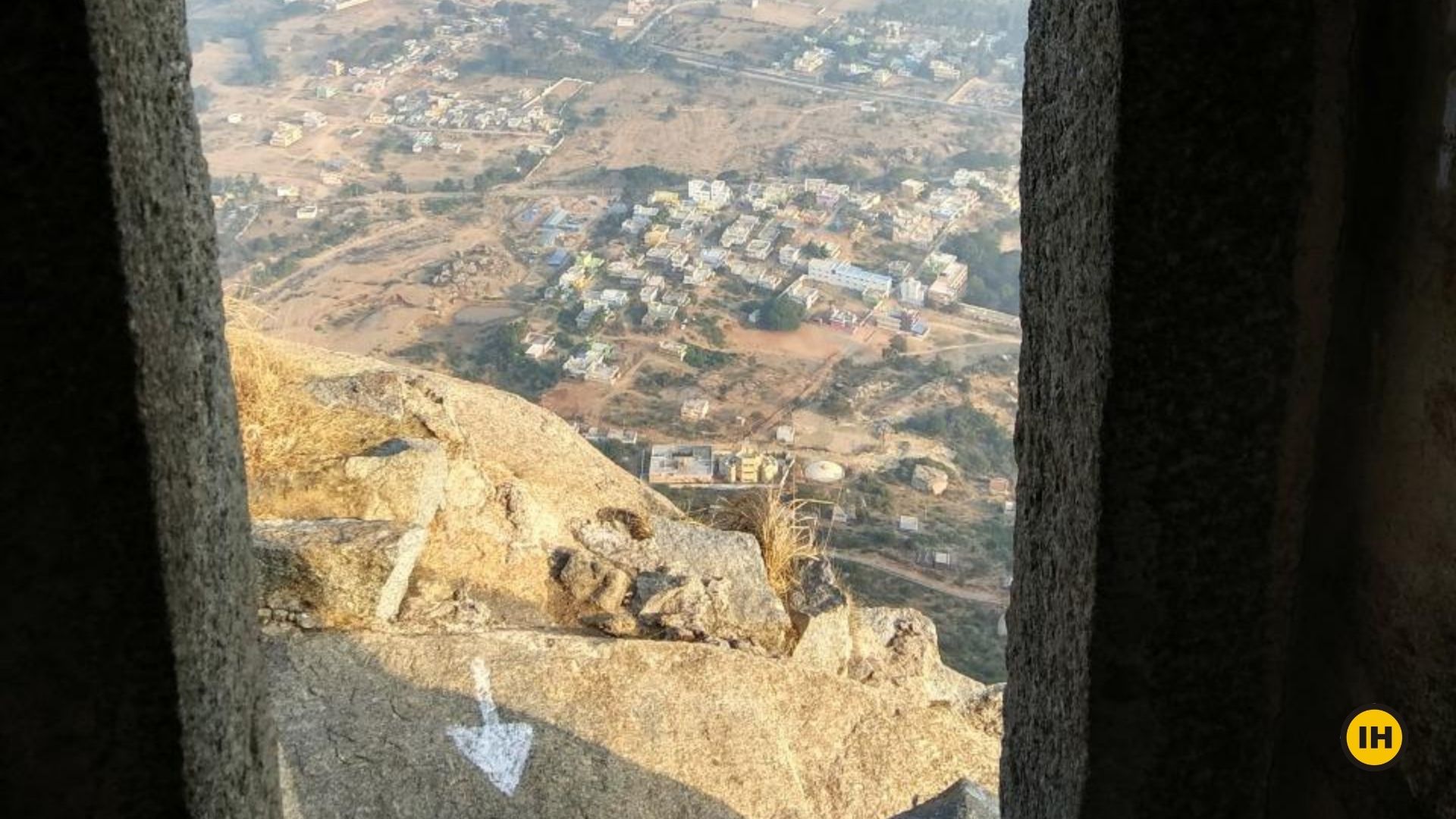 Gateway two to the fort, Madhugiri trek, day hikes near Bangalore, treks around Bangalore, Indiahikes