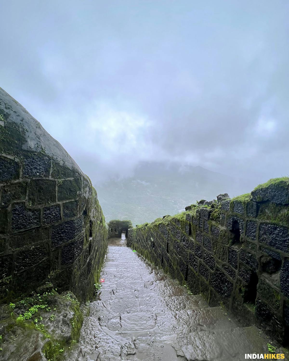 Fort walls, Rajgad Fort, Treks near Pune, Sahyadri treks, Trekking in Maharashtra, Indiahikes