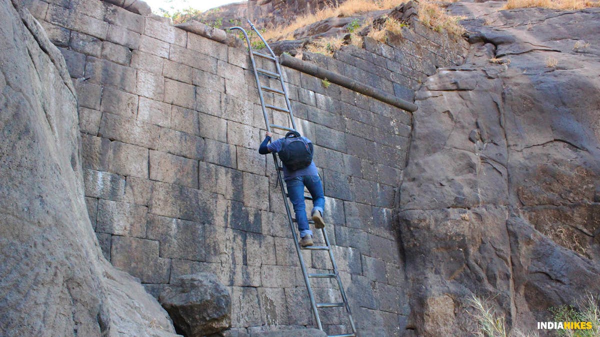 Peb fort trek. treks in maharastra