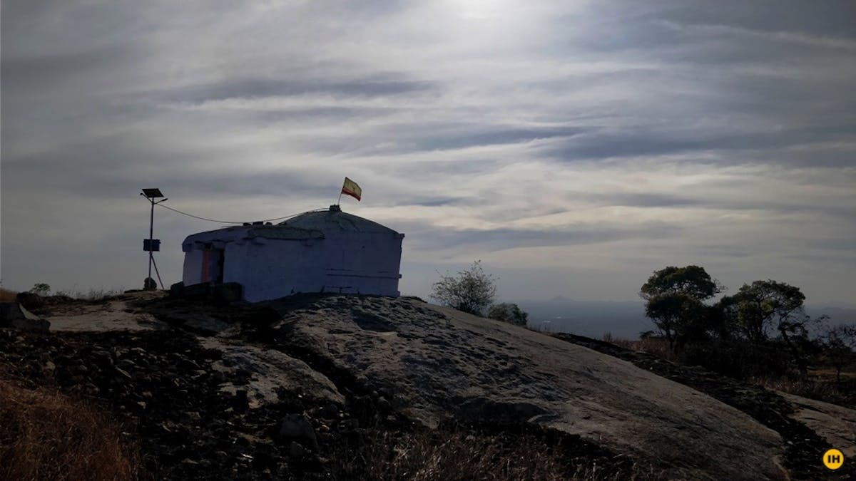 Temple at the summit PC: Komal Shivdasani