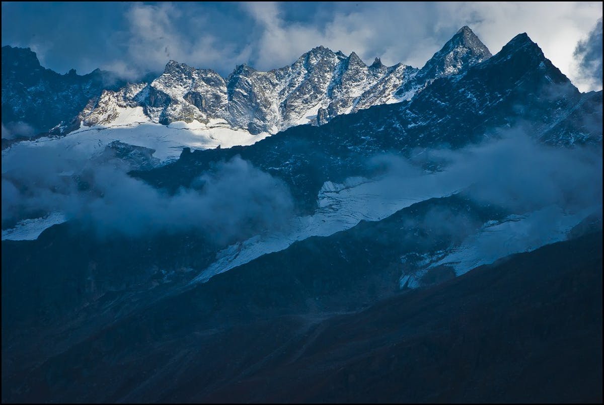 Snow-capped-Peaks-Jiwa-Nala-Parvati-Valley-Trek-Indiahikes Archives