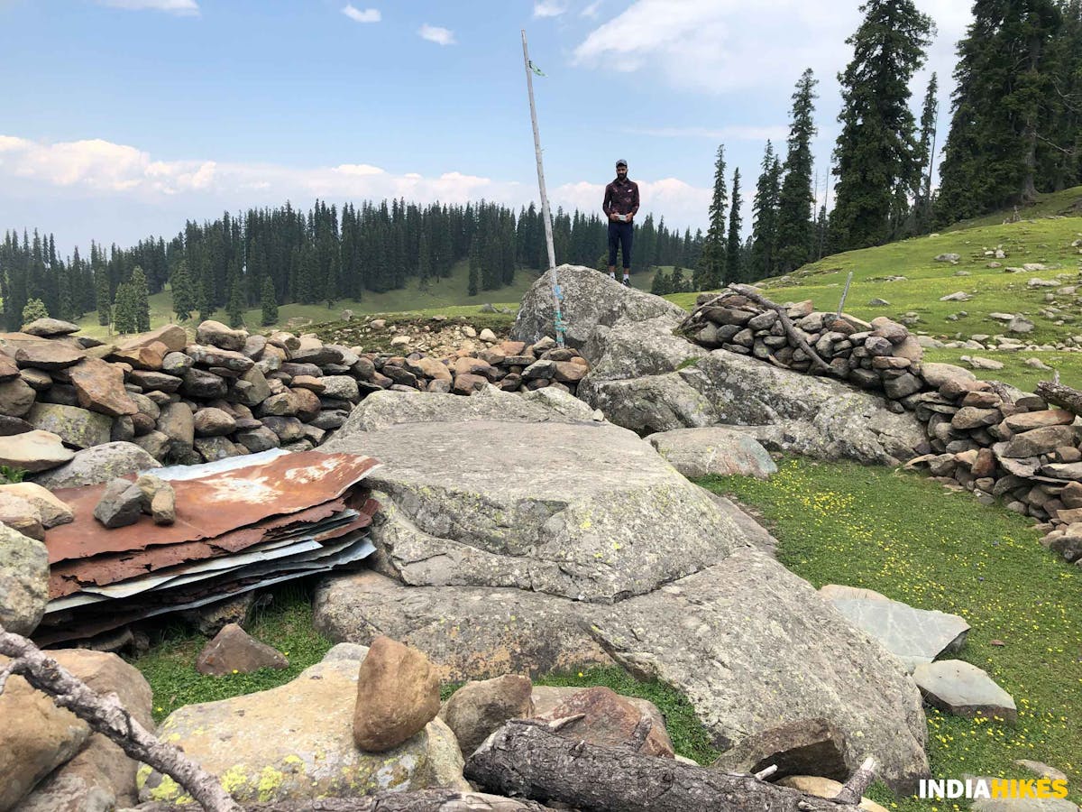 Sufi saint shrine - Danizab Trek - Indiahikes - SaliyahAhmad