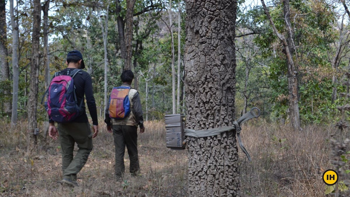 Satpura-Tiger-Reserve-Trek-Camera-Traps-on-the-trail-Indiahikes-Saurabh-Sawant