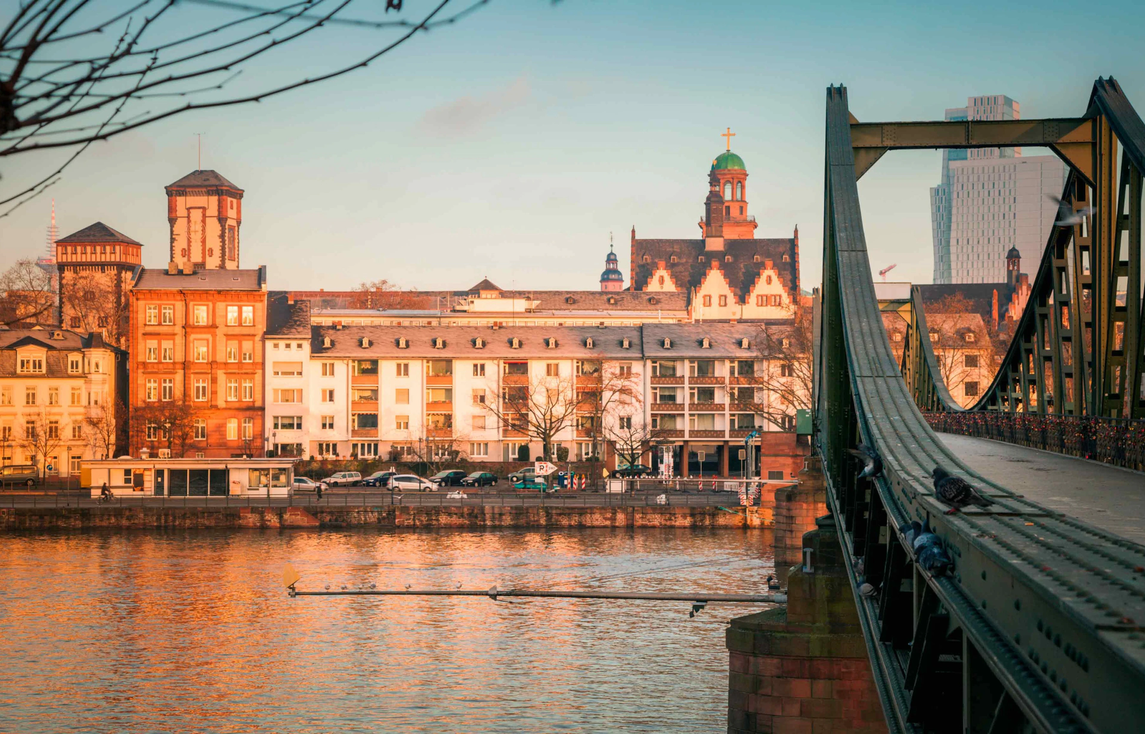 Hessen Reviews