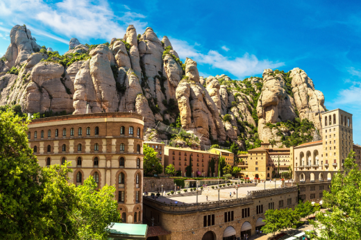 Top Natural Parks and Scenic Drives Near Barcelona