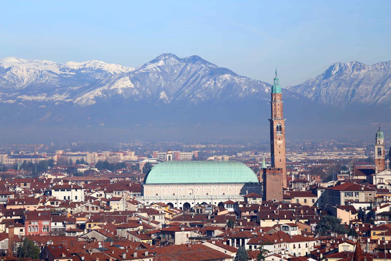 Veduta aerea di un monumento in Vincenza