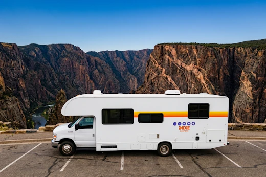 Pourquoi louer un camping-car pour Black Canyon ?