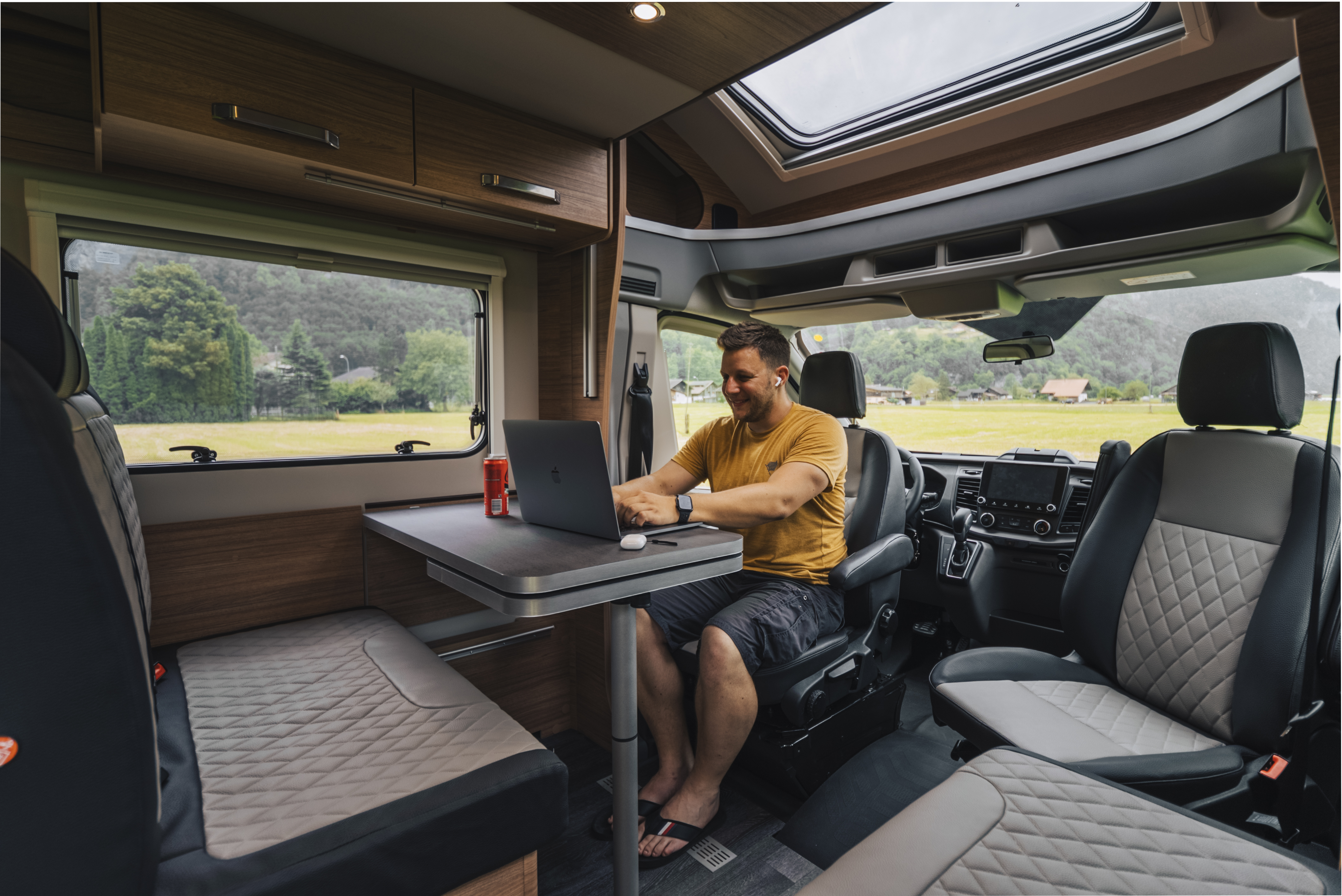 Remote workers and digital nomads