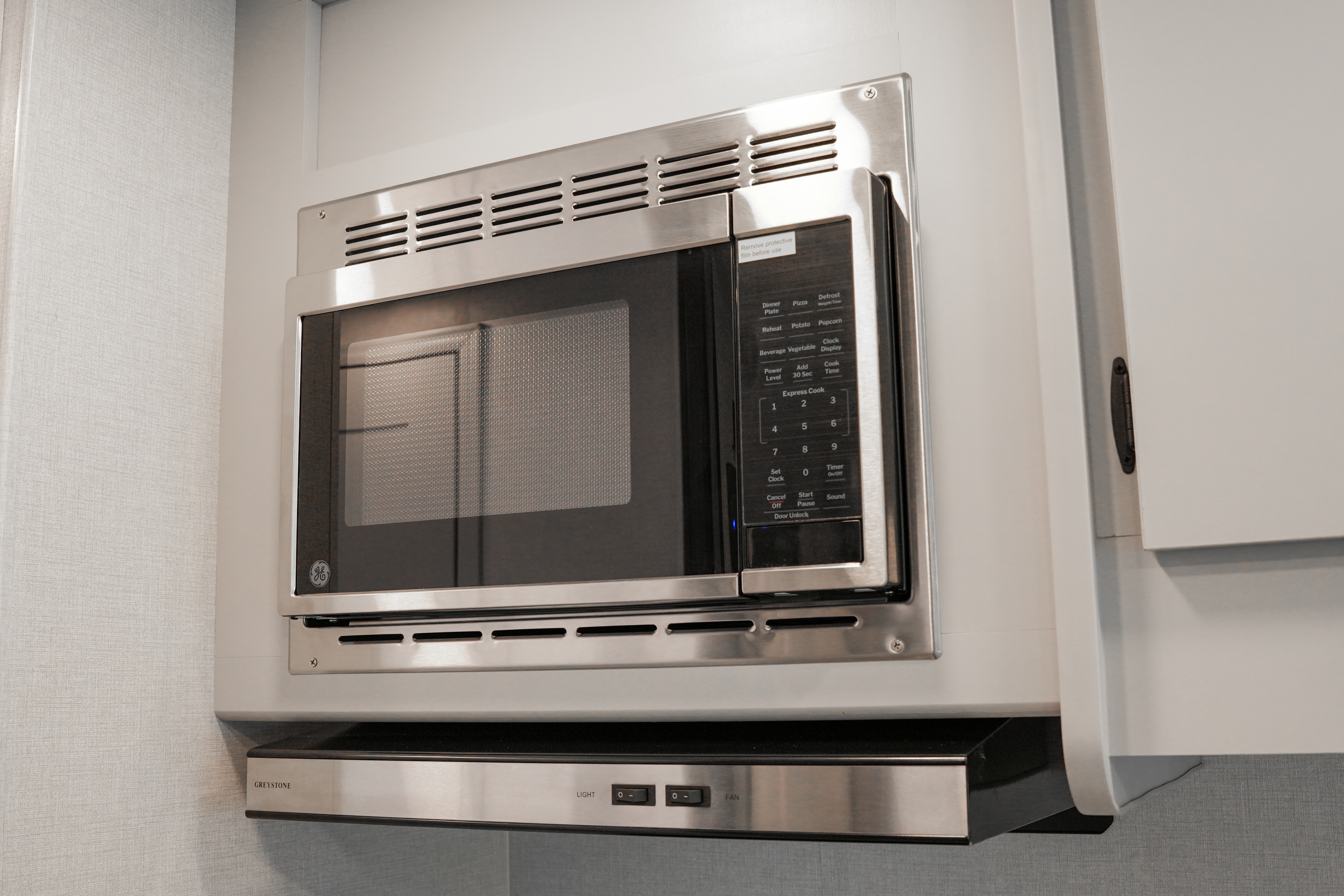 Comfort Space NA Microwave
