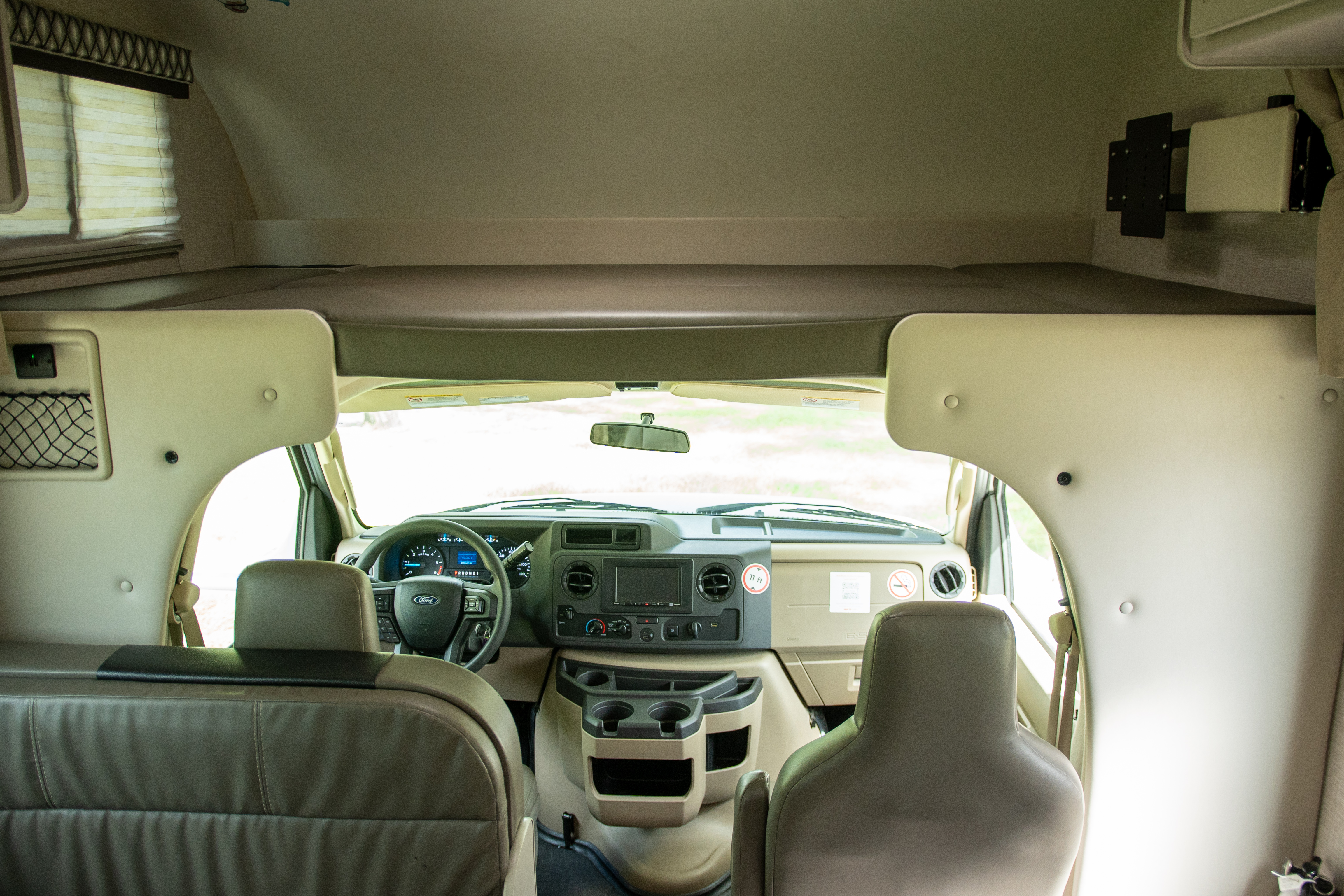 Comfort Standard (Automatic) – RVs, photo 9