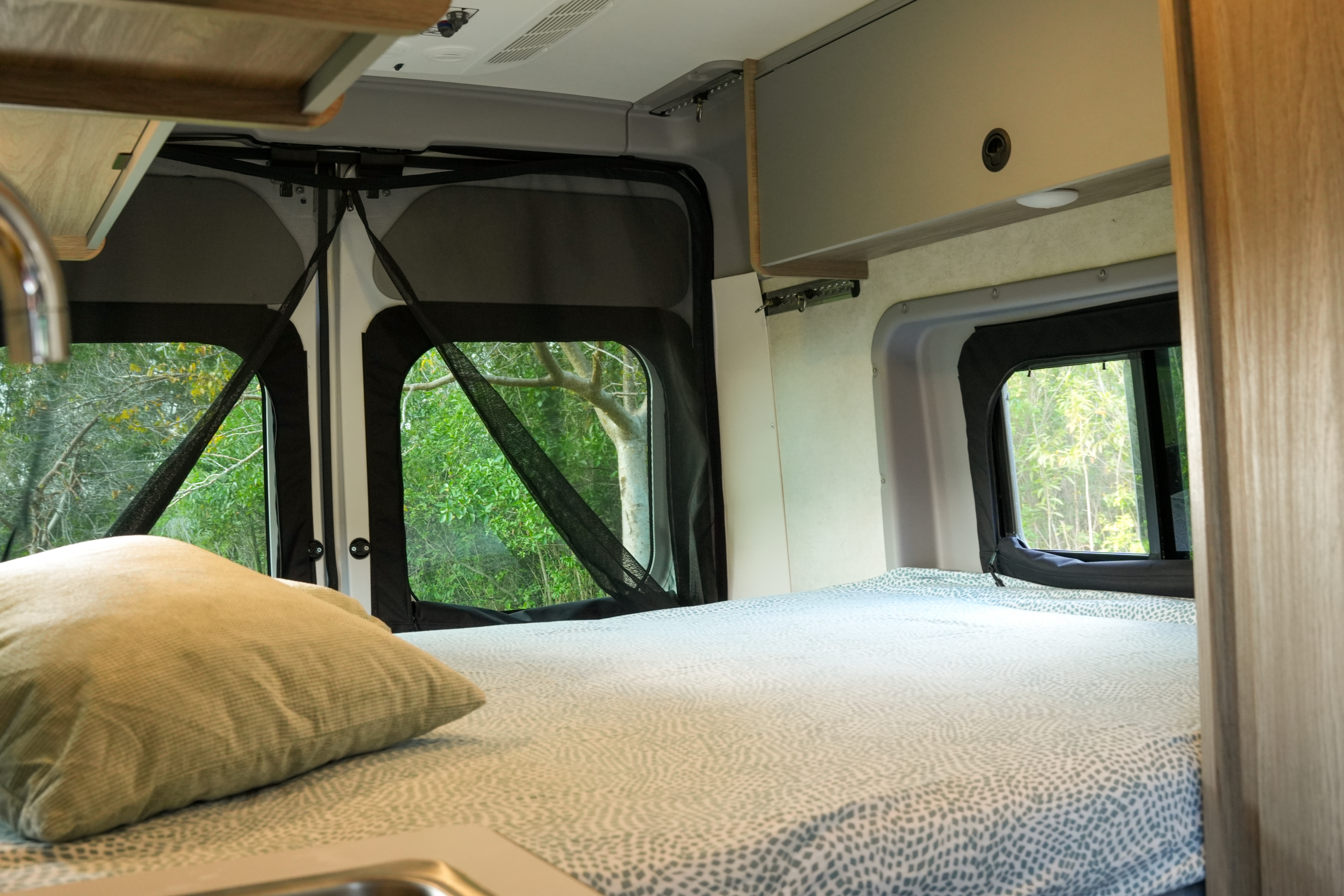 Active Poptop (Automatic) – Campervans, photo 8
