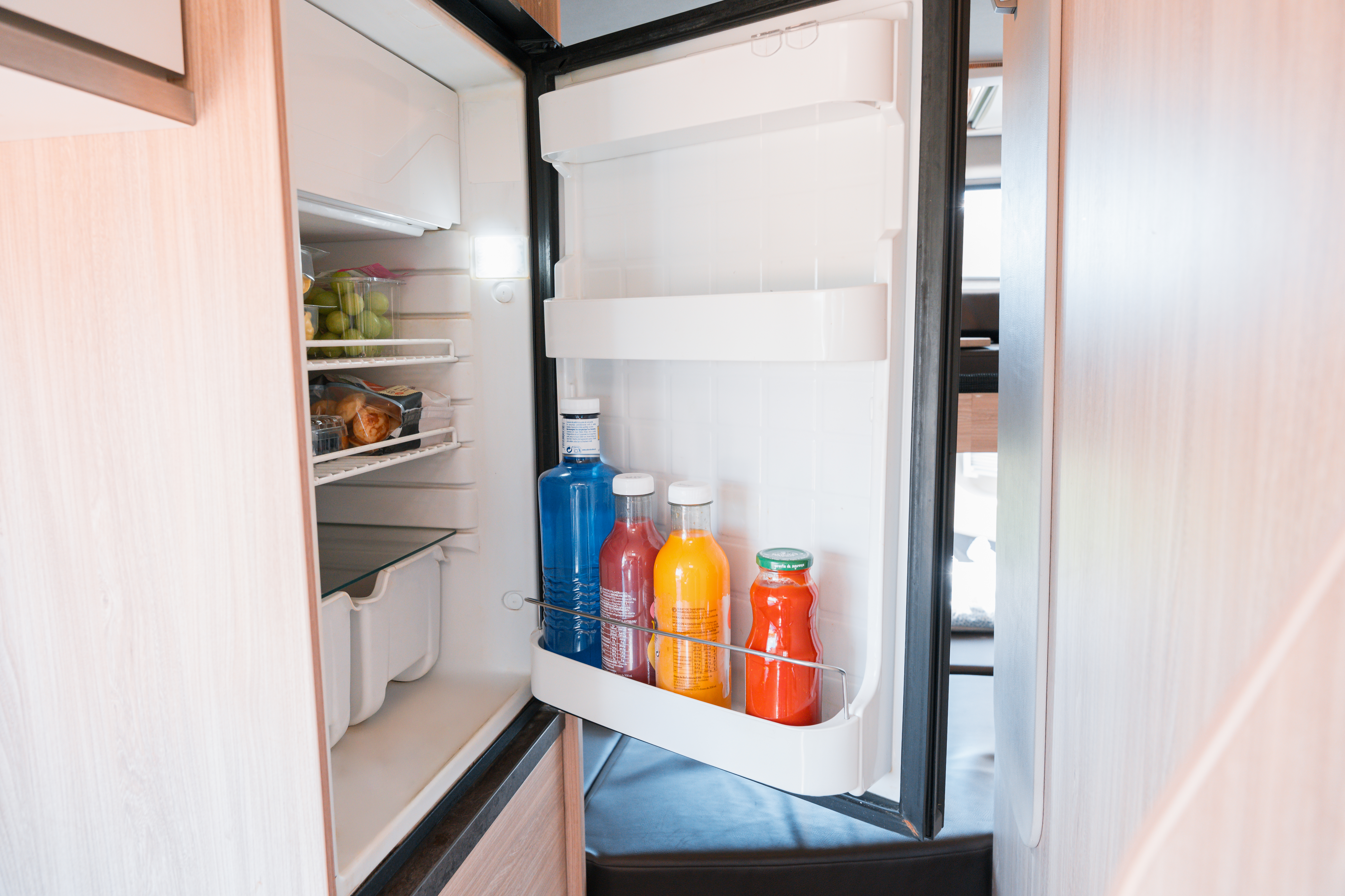 Active Bunk (Manual) – Motorhomes, photo 6