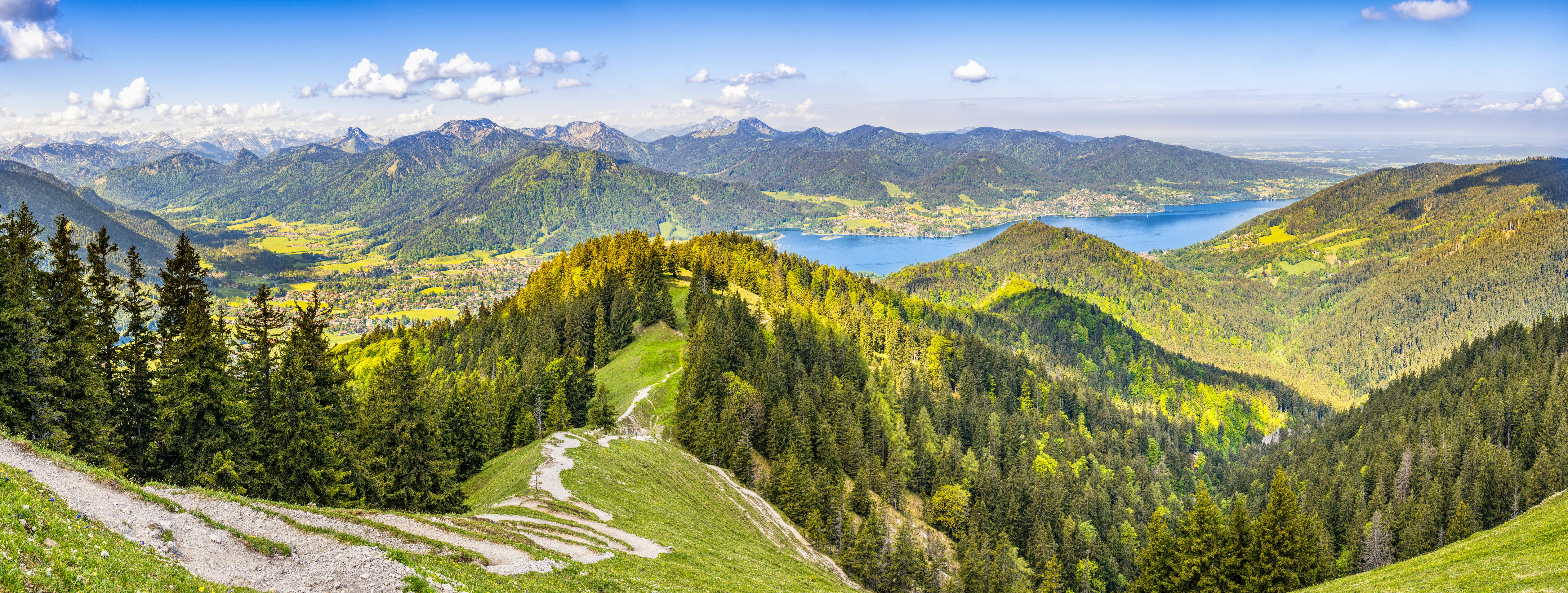 Campervan and RV Rental in Frankfurt - Best Deals
