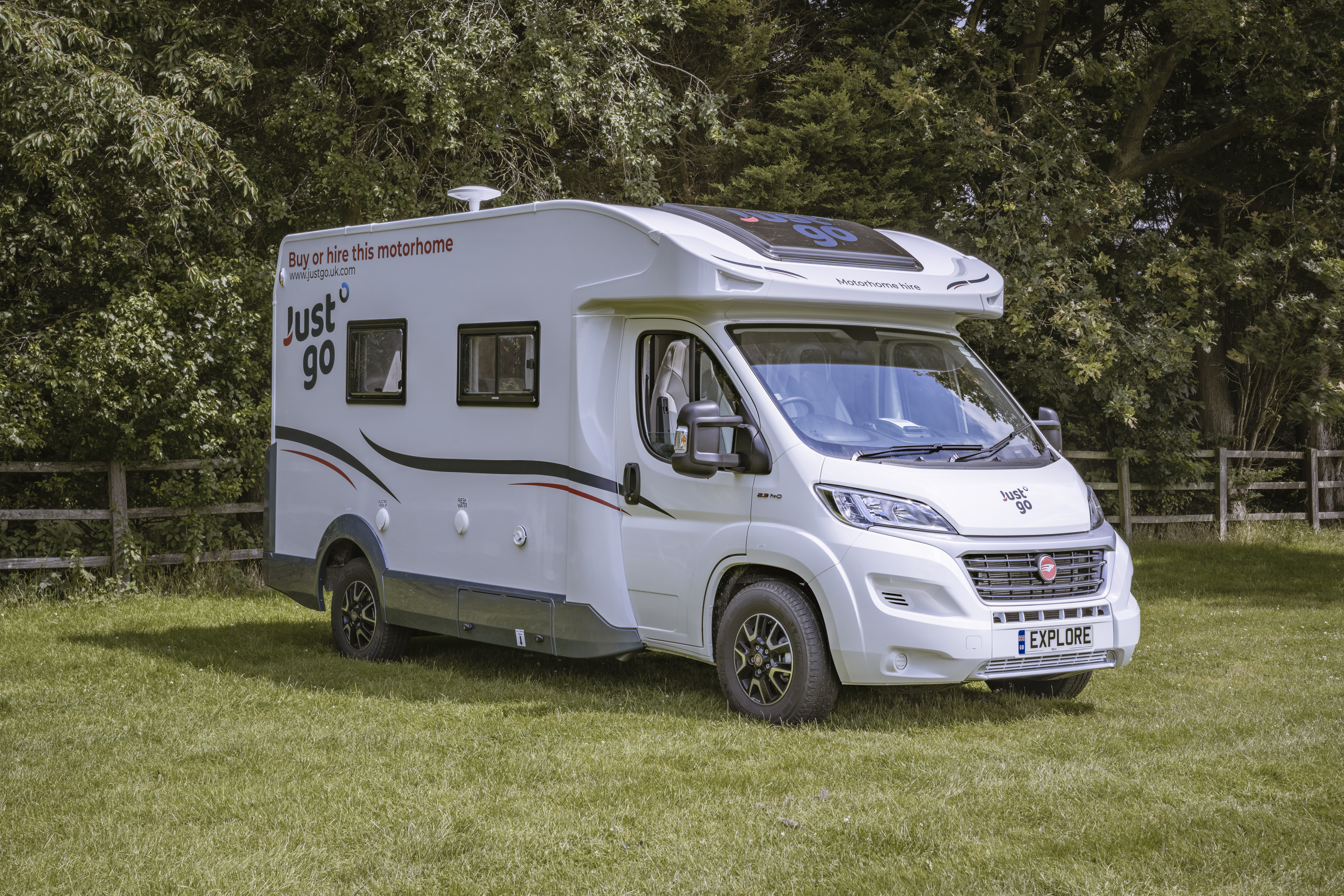 van_detail.jg-rainbow-standard-2-auto-base.text.social_meta_title