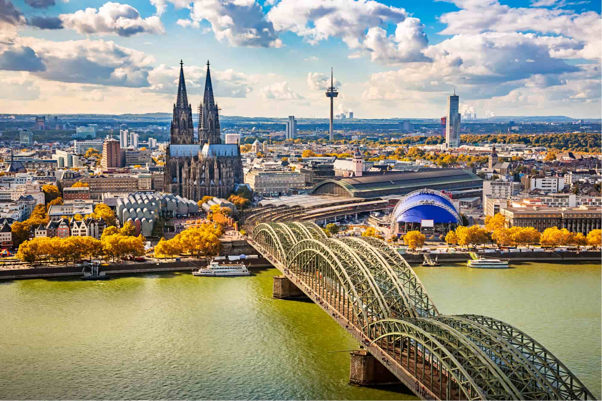 Campervan and RV Rental in Cologne - Best Deals