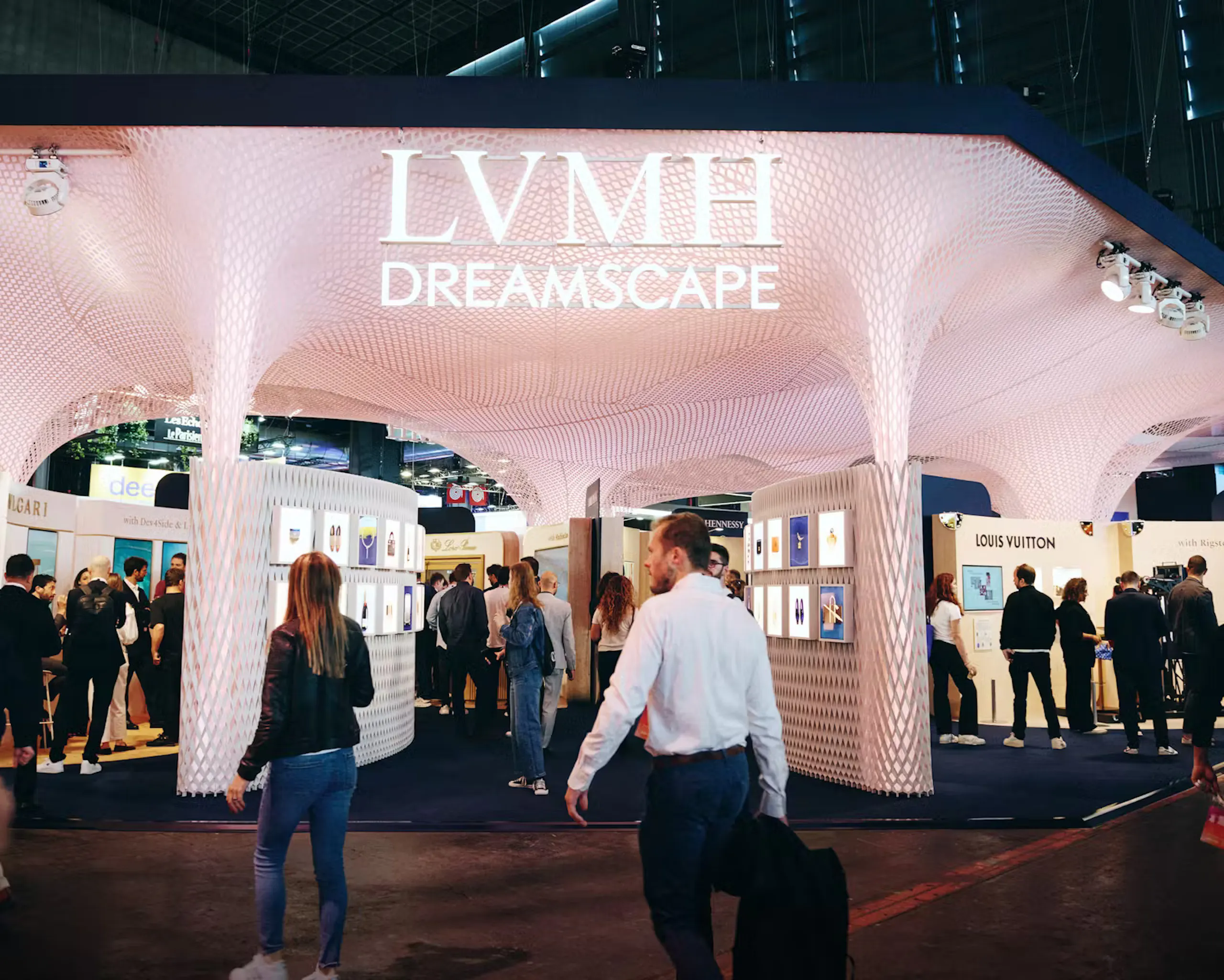 BACKBONE FUNCTIONS ⏐ INSIDE LVMH