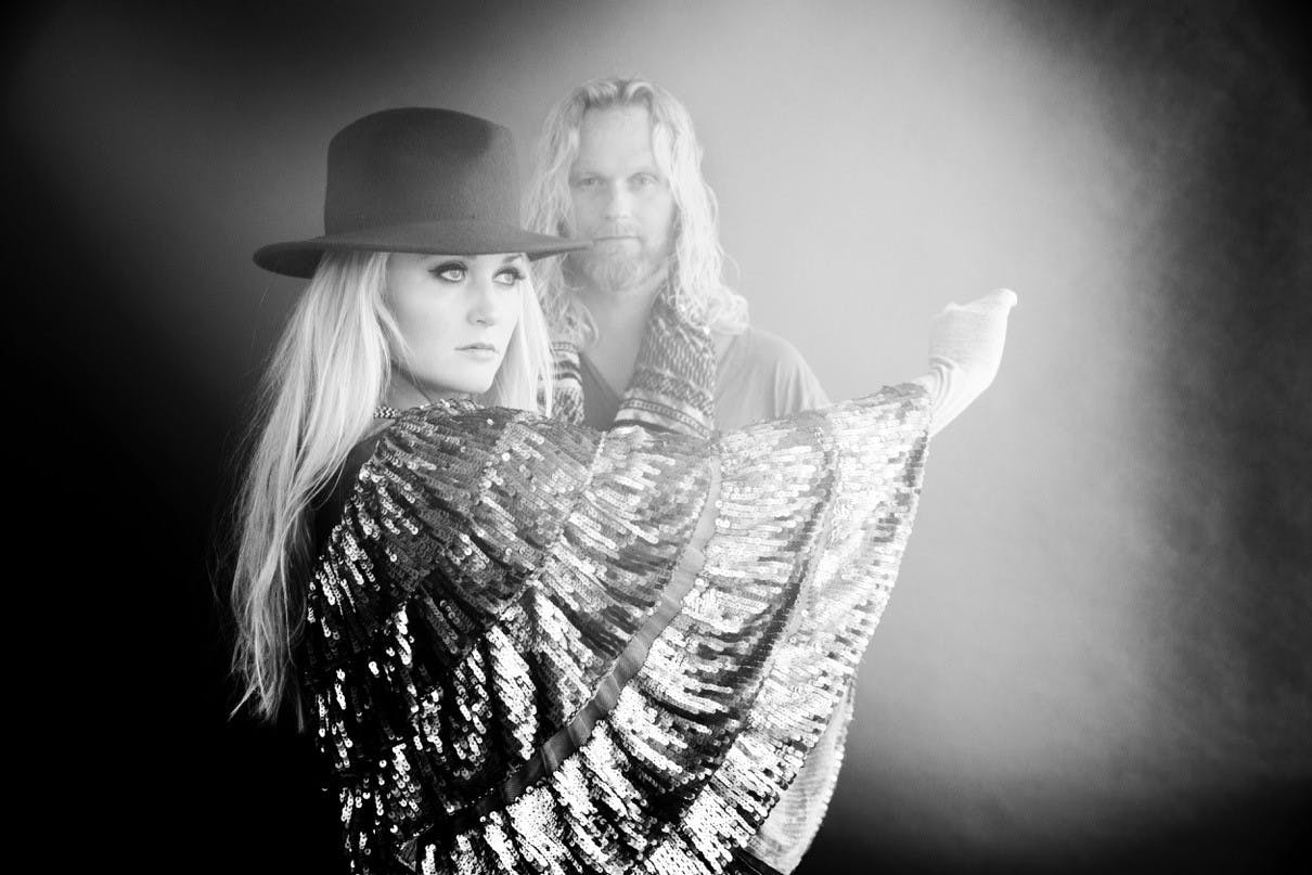Ágústa Eva Erlendsdottir and Gunni Hilmarsson of the band Sycamore Tree.