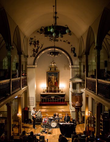 Sóley playing at Fríkirkjan. Photo: Daníel Starrason