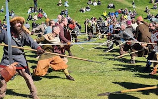 Viking battle reenactment a Hafnarfjörður Viking Festival.