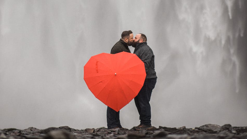 Couple: Alfons & Robby, Planning: Pink Iceland/Propose Iceland, Photo: Julie Rowland