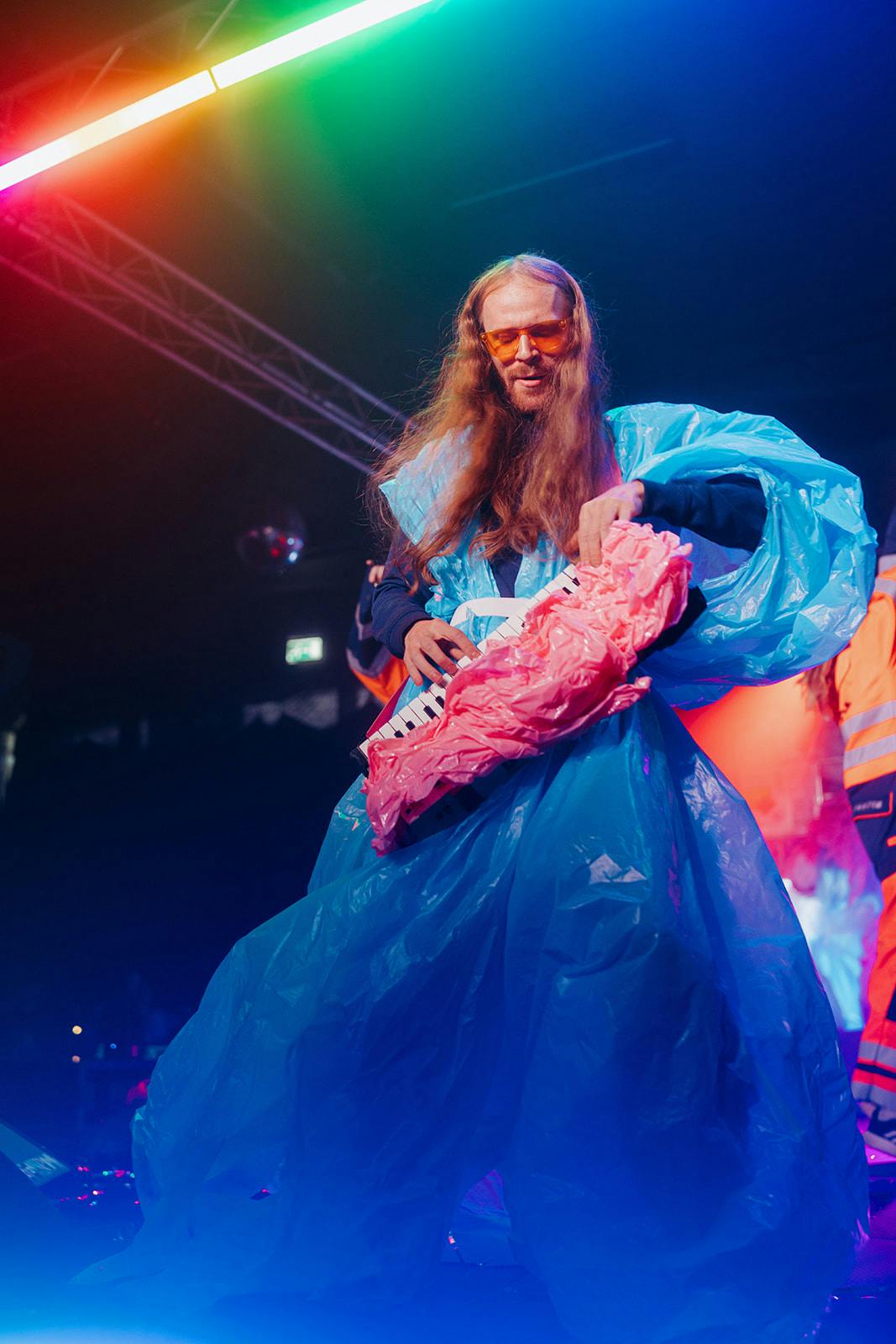 Hermigervill, a multi-instrumentalist, producer, composer, and DJ playing at Ok, bye 2024 concert with the theme Trash Photo: Caroline Vabrit