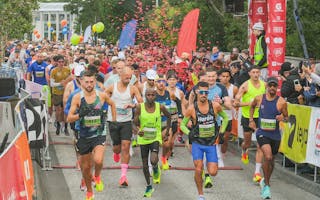 Runners at the start of the Reykjavik Marathon 2024.