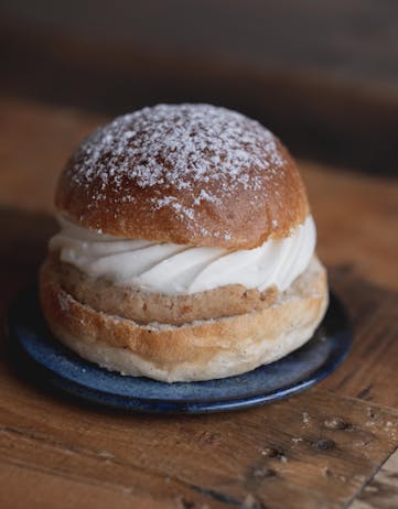 Icelandic sweet bun