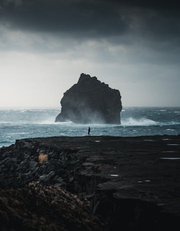 View from Reykjanes out to sea. Photo: Thrainn Kolbeinsson