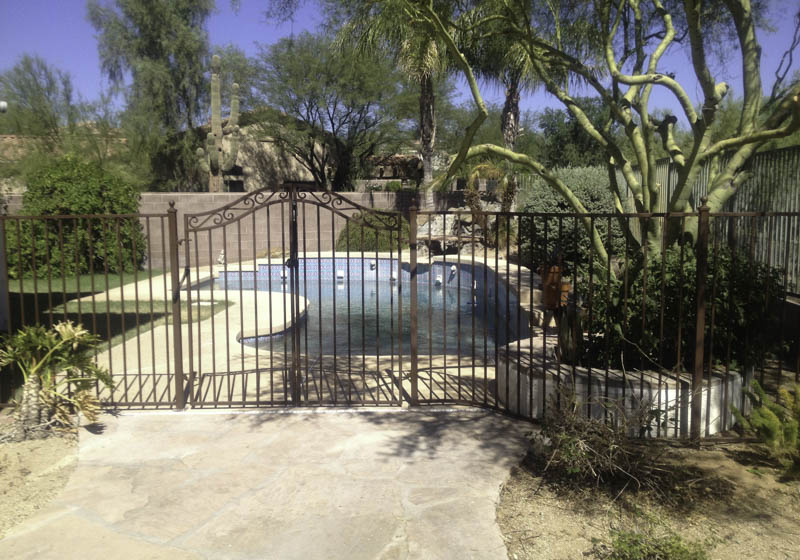 DCS-Pool-Barriers-Iron Fence