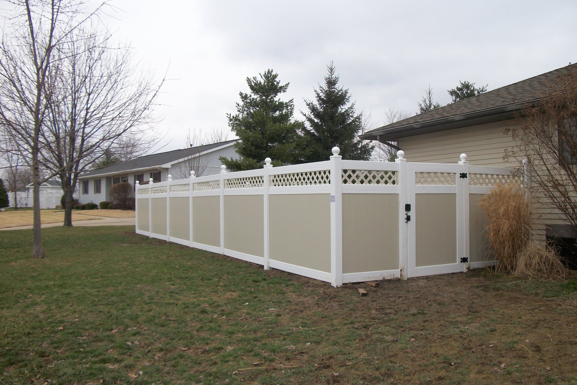 Beard Pools Spas & Fencing vinyl fence